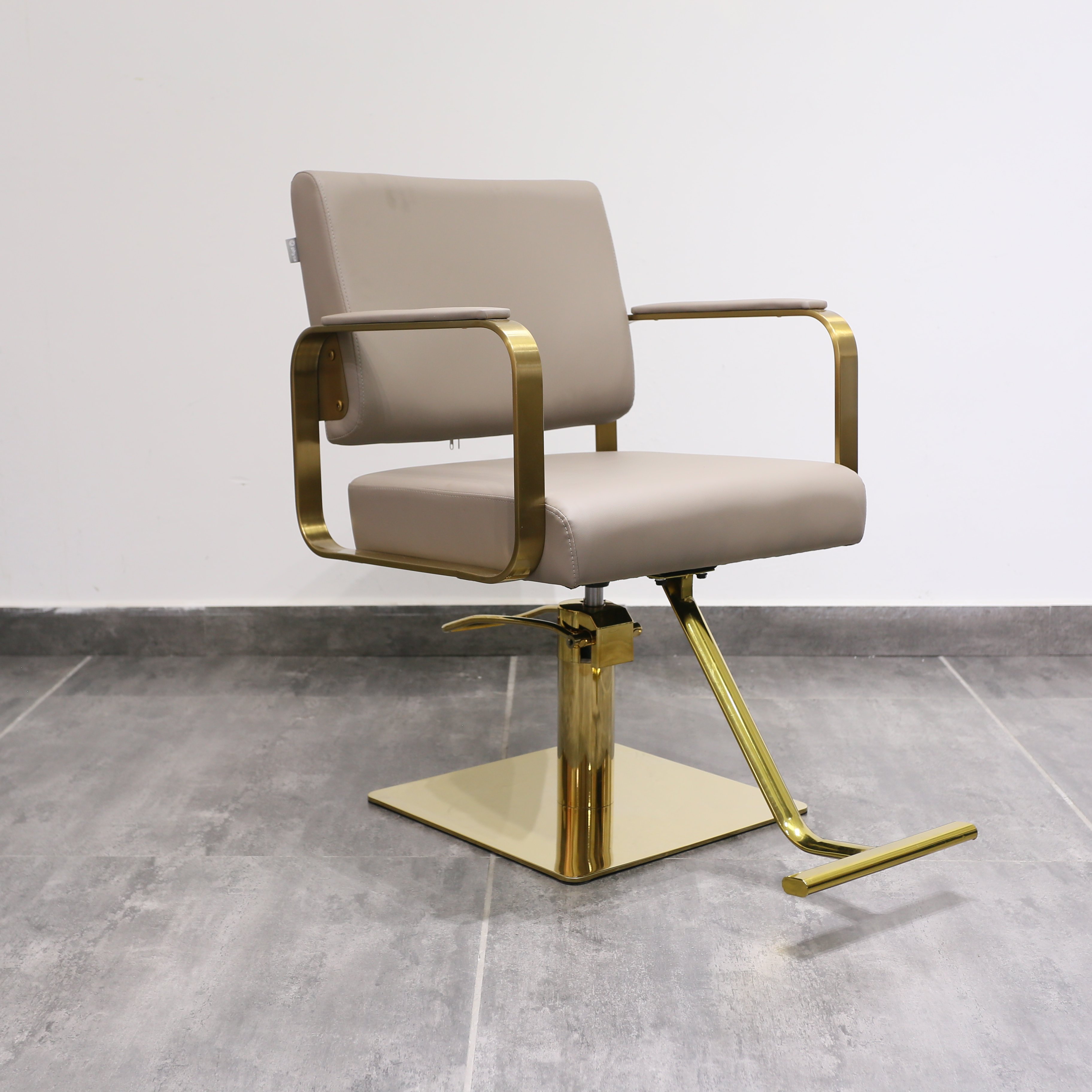 Factory Barber Shop Furniture Equipment Modern Beauty Hairdressing Styling Salon Equipment Furniture Chair Hair Salon Chairs