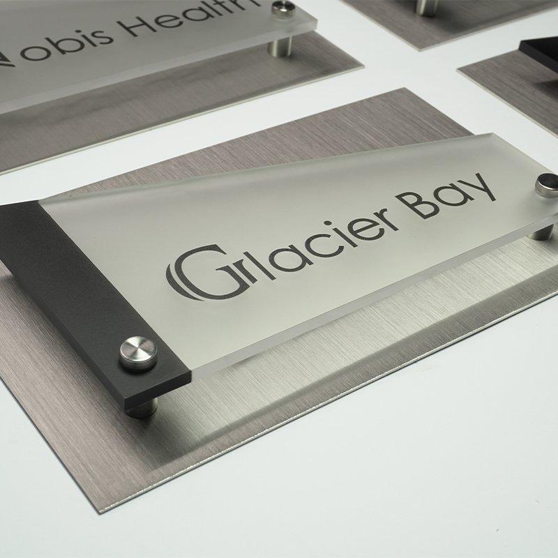 Acrylic Custom Size Billboard Outdoor And Indoor Logo Display Stand Acrylic Billboard Signs