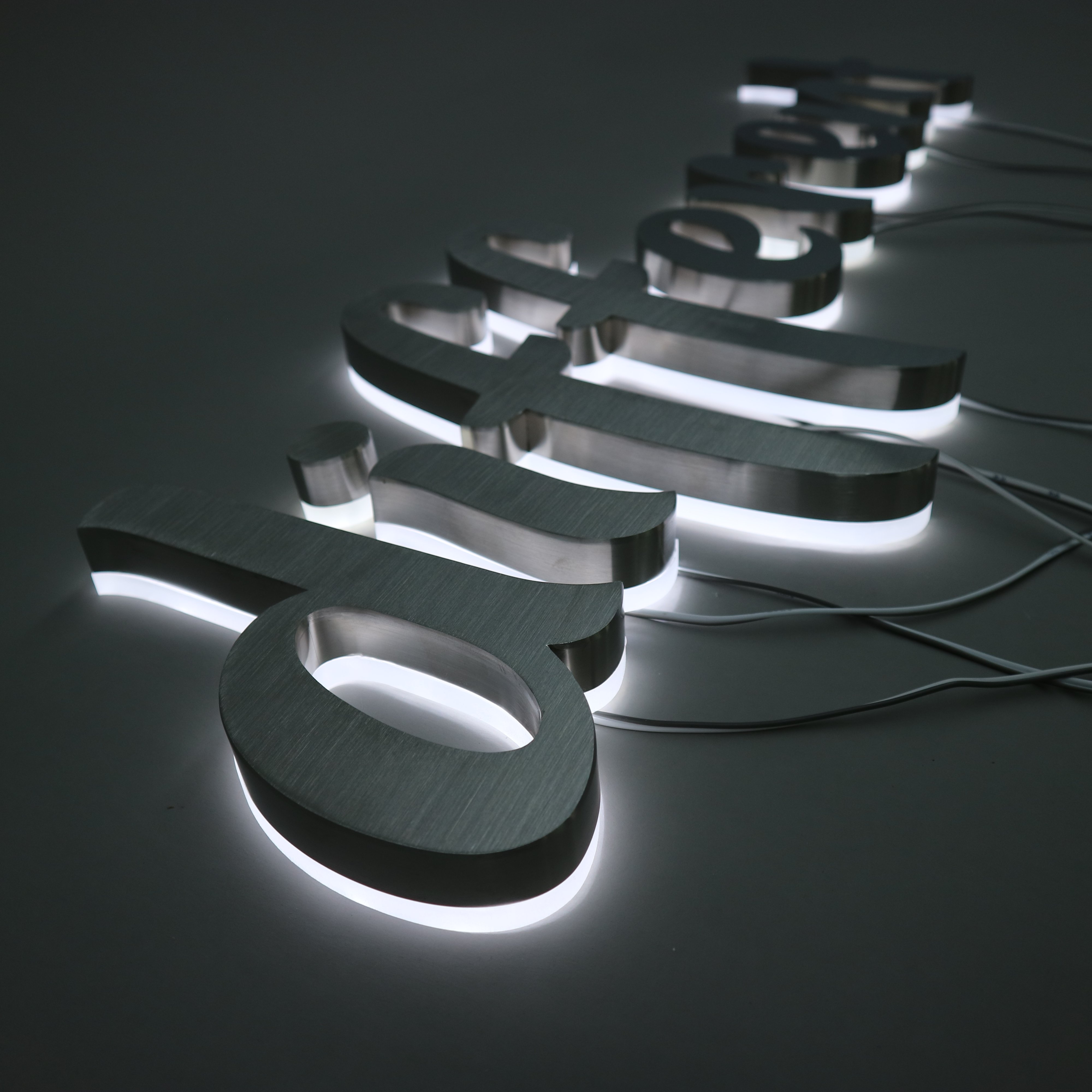 Illuminated Logo Sign 3D Glow Outdoor Advertising Led Sign Board Business Signboard Designs for Shop Channel Letter