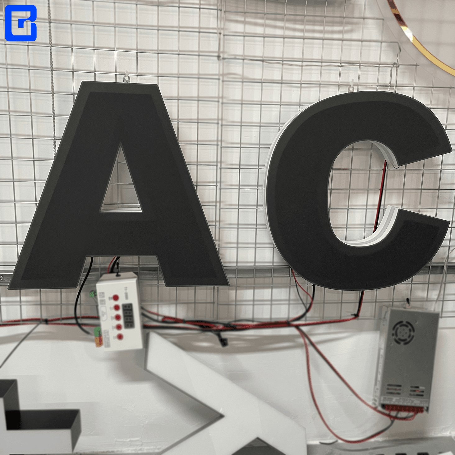 Fast delivery custom RGB animated effect acrylic 3D letter signage light up led channel letter signs