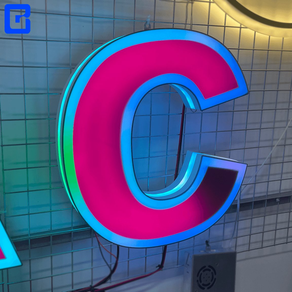 Fast delivery custom RGB animated effect acrylic 3D letter signage light up led channel letter signs