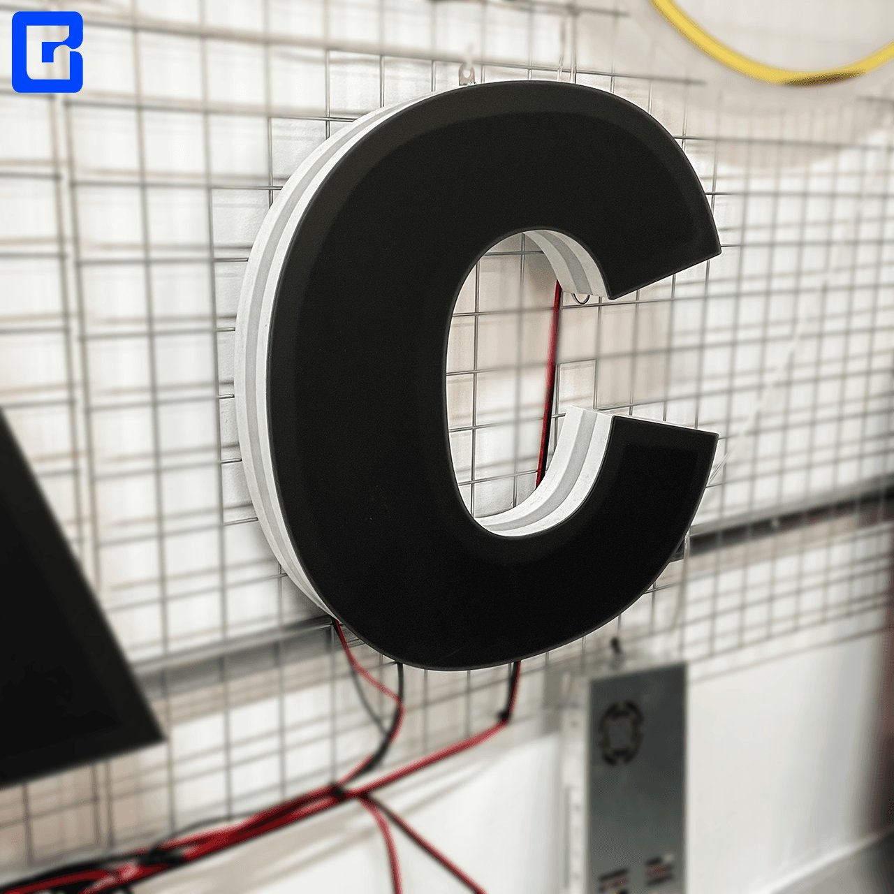 Fast delivery custom RGB animated effect acrylic 3D letter signage light up led channel letter signs