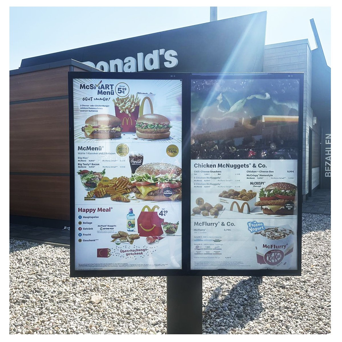Outdoor 49 55 inch High brightness Spliced 3 Screens digital Drive Thru Display menu boards