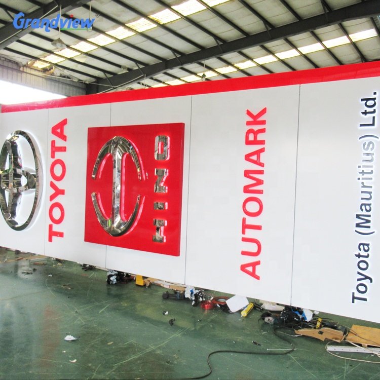 Outdoor electric building pylon directional wayfinding commerical business totem sign board