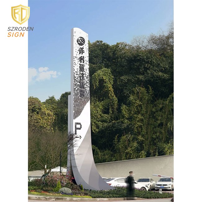 Freestanding Outdoor Directional Pylon Sign Board Wayfinding Message Metal Illuminated Pillar Sign