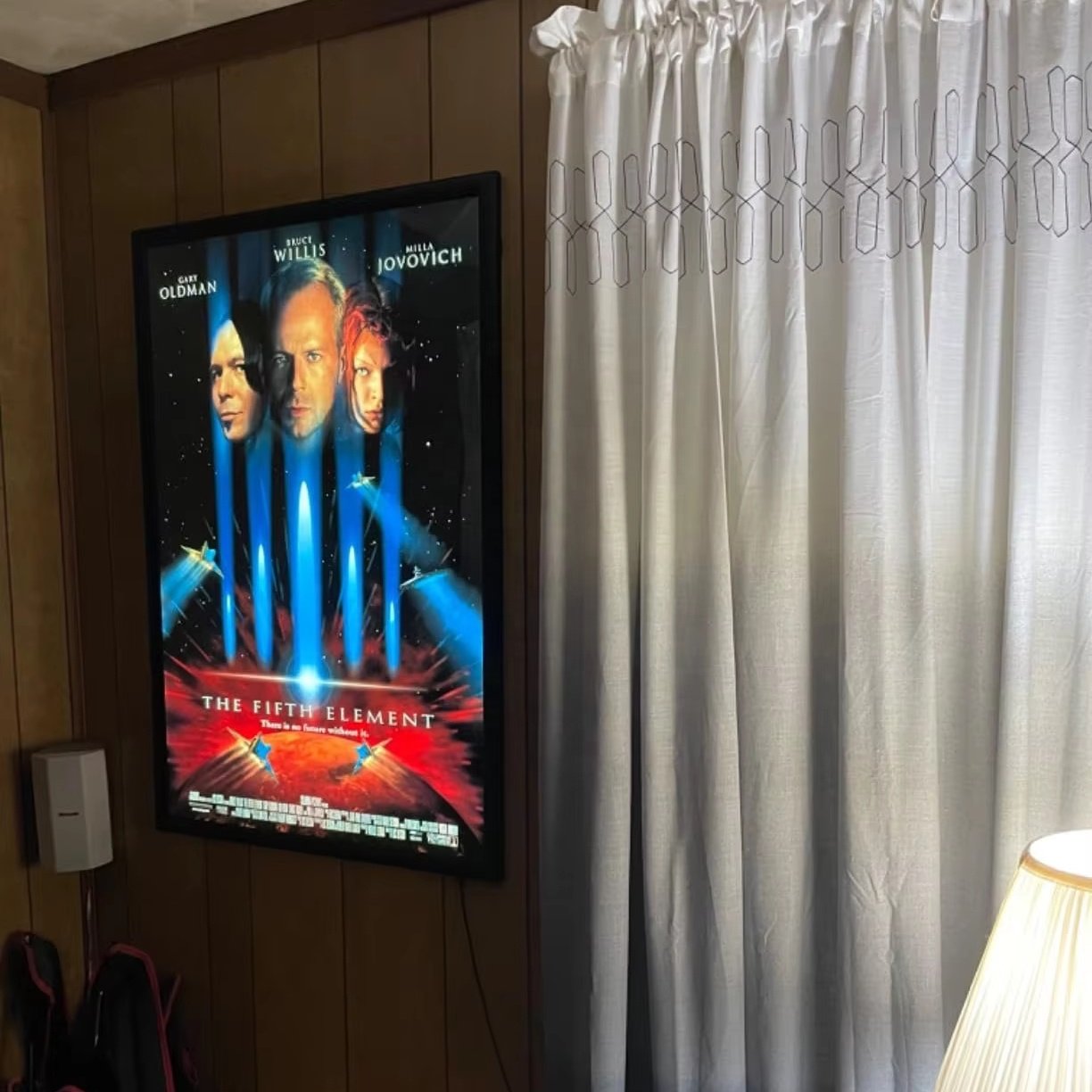 16x24'' Plexi Glass Wall Art Led Poster Frame Light Box With RGB Addressable Led Lighting