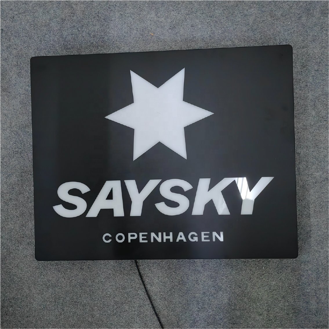 Koncept 20inch Custom Advertising 3D Metal Vintage Style LED Backlit Metal Plate Signage for Shop Cafe Bar Sign