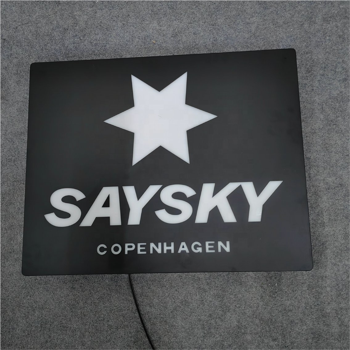 Koncept 20inch Custom Advertising 3D Metal Vintage Style LED Backlit Metal Plate Signage for Shop Cafe Bar Sign