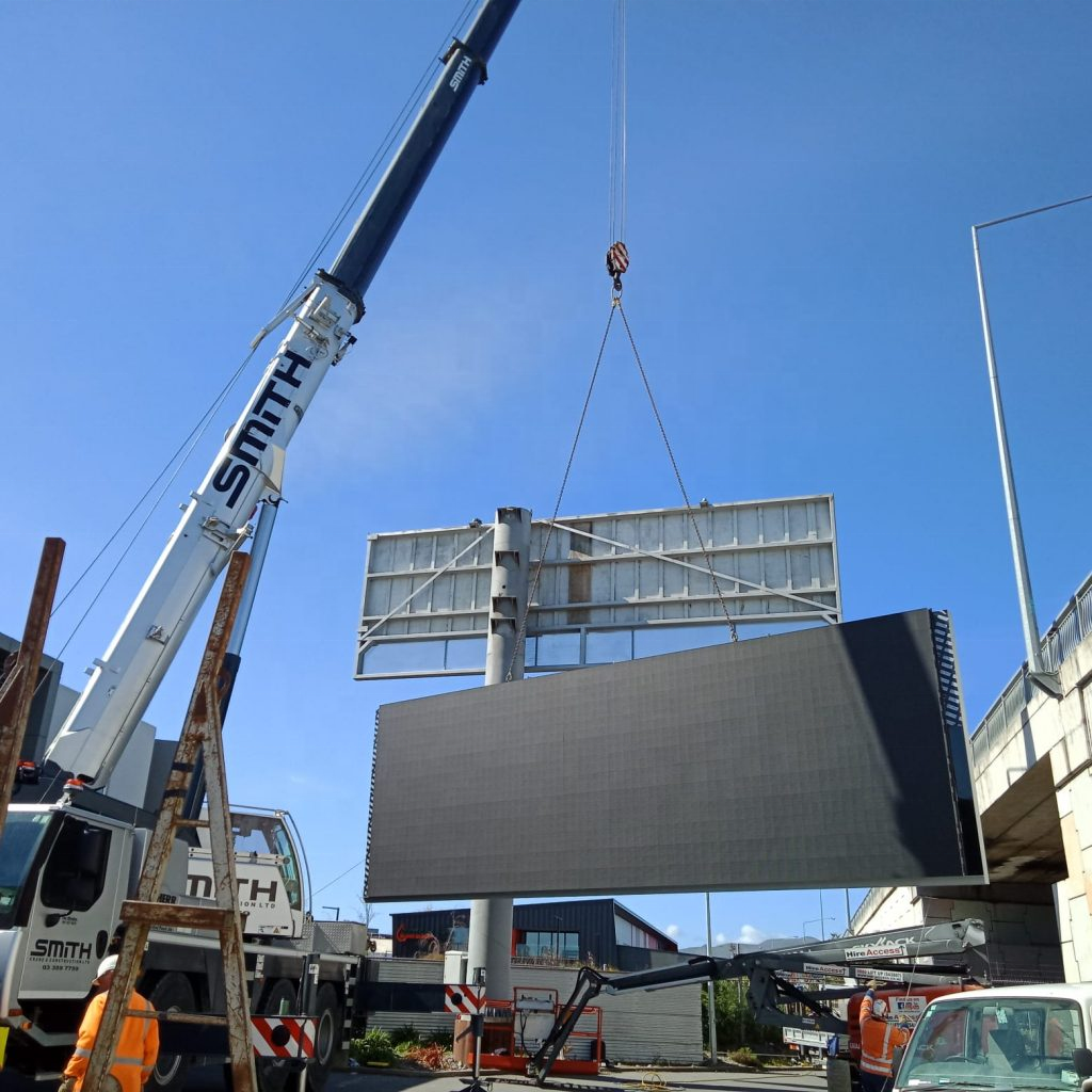 1M X 2M Videotron Outdoor 96X96 P5 P10 Bill Board Out Door Painel De Full Color Digital Advertising Billboard For Road Side