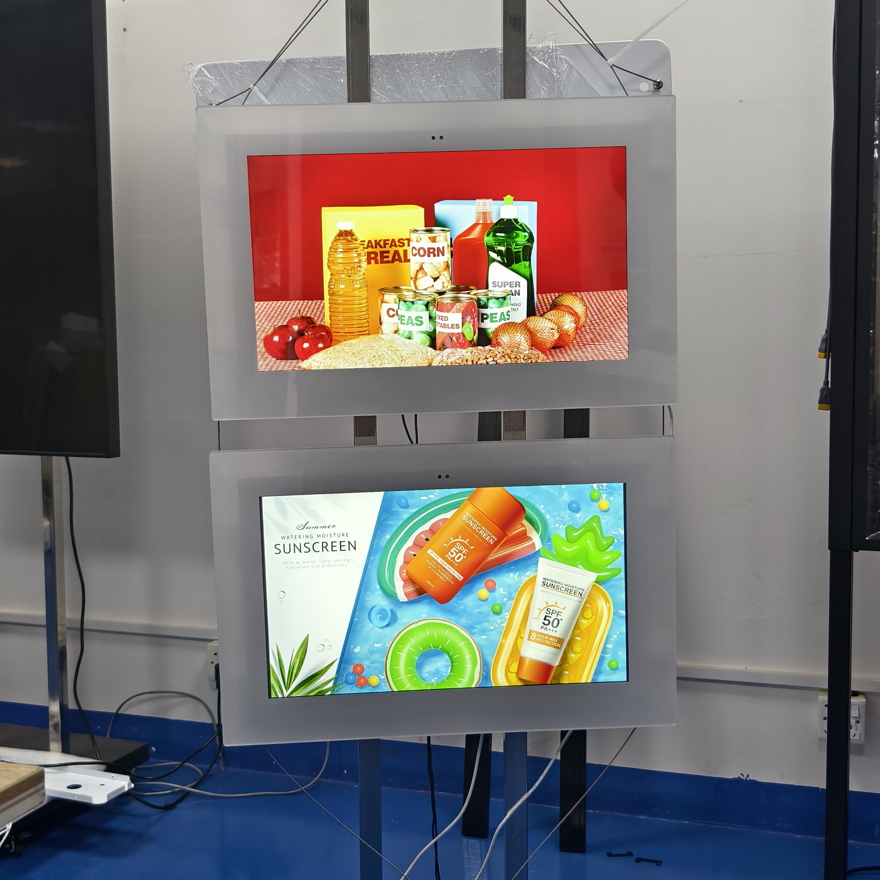 21.5 Inch Innovative Shop Window Expose Displays 2K Dual-sides Triple-sides High Brightness LCD Advertising Display Android 11