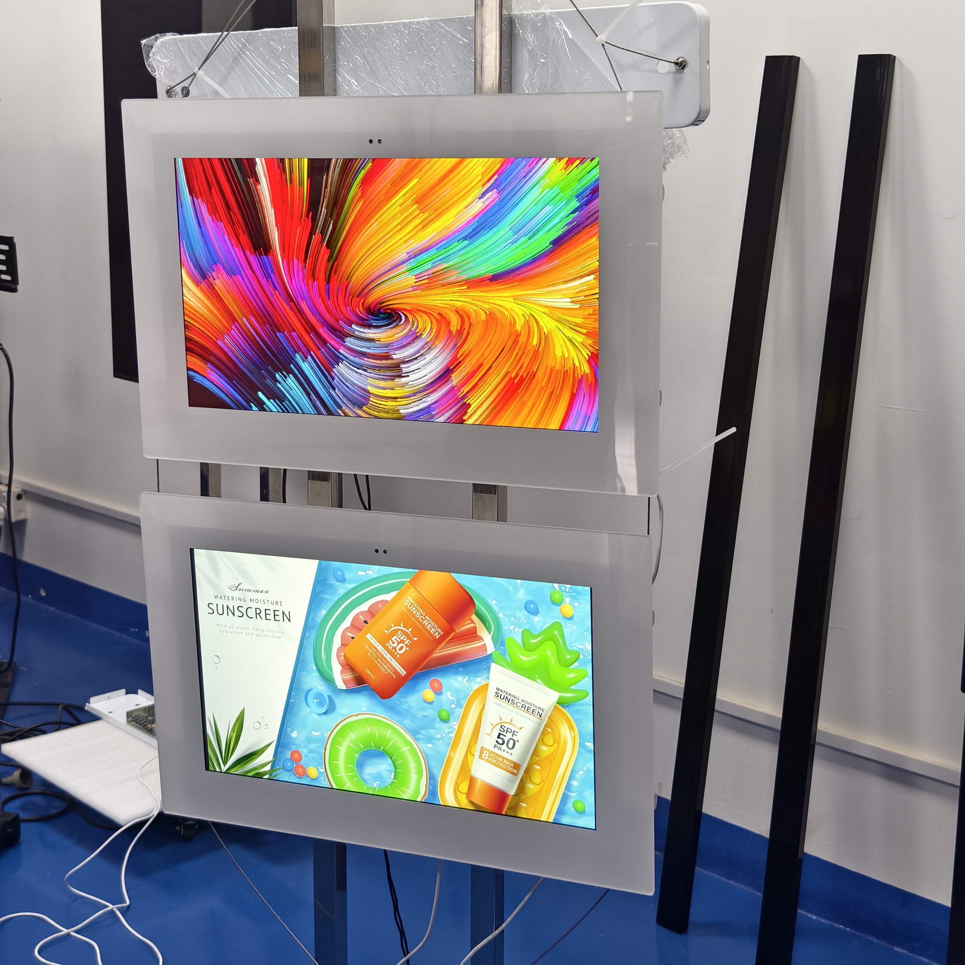 Ceiling 21.5 inch 1080P LCD Dual Screen Window Display Advertising Playback LCD Display High Brightness Android Digital Signage