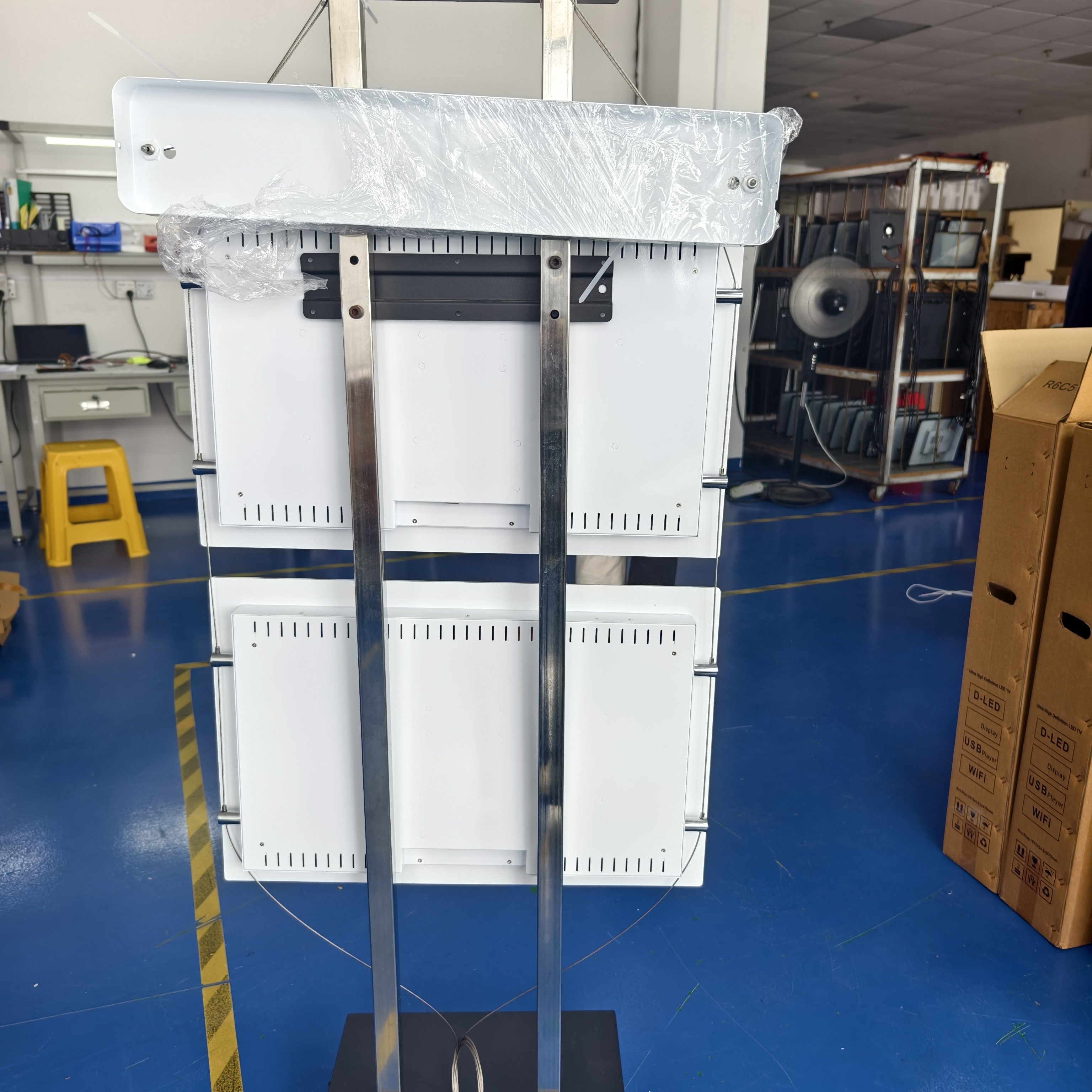 Ceiling 21.5 inch 1080P LCD Dual Screen Window Display Advertising Playback LCD Display High Brightness Android Digital Signage