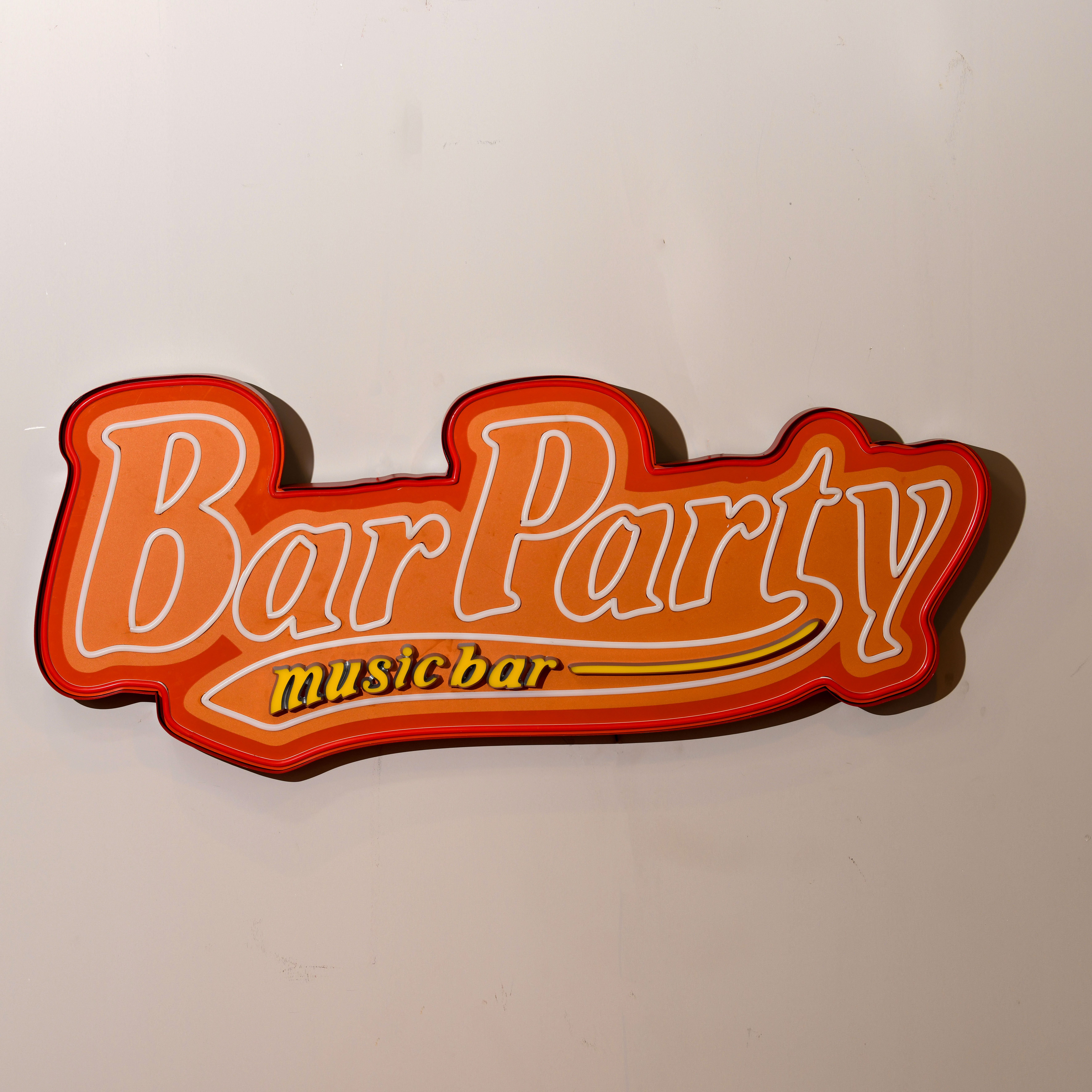On the wall advertising board letter neon for Music meal bar