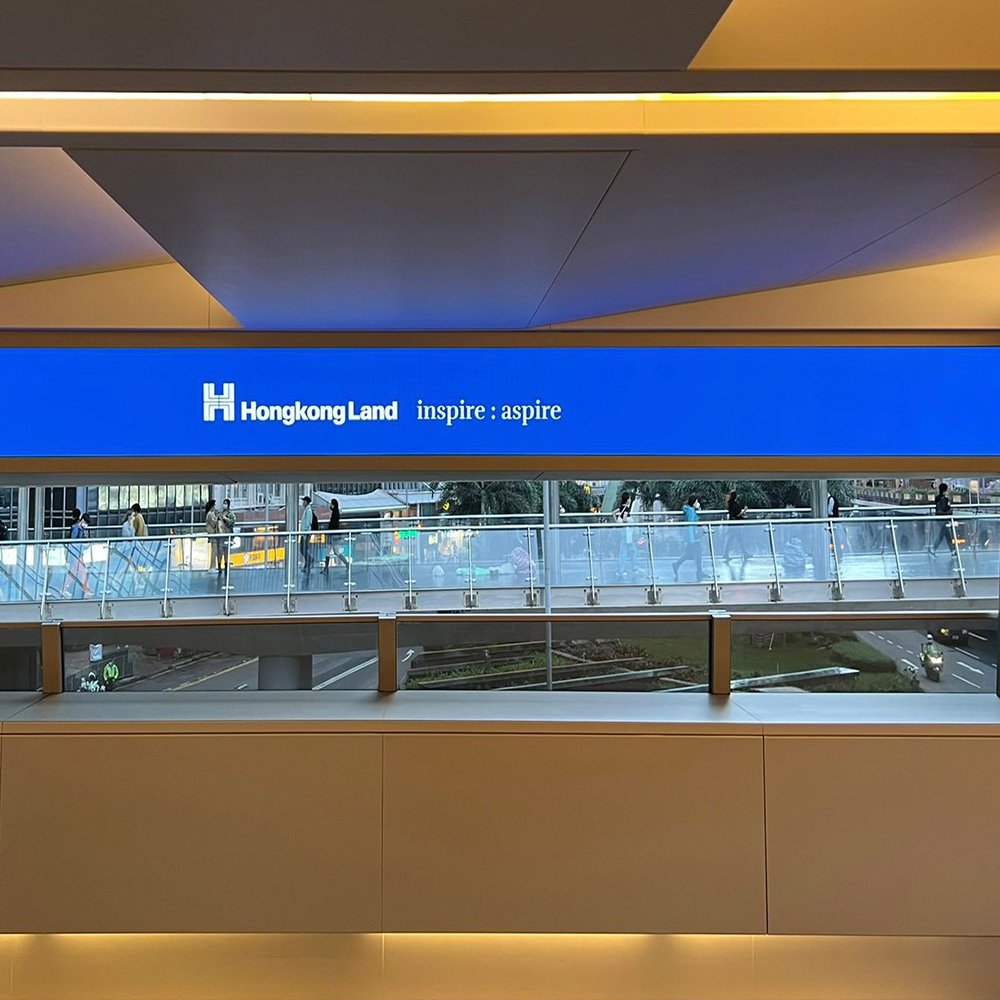 Factory Moveable Indoor P1.8 P2 P2.5 Various Size High Brightness Digital LED Advertising LED Poster Display Screen