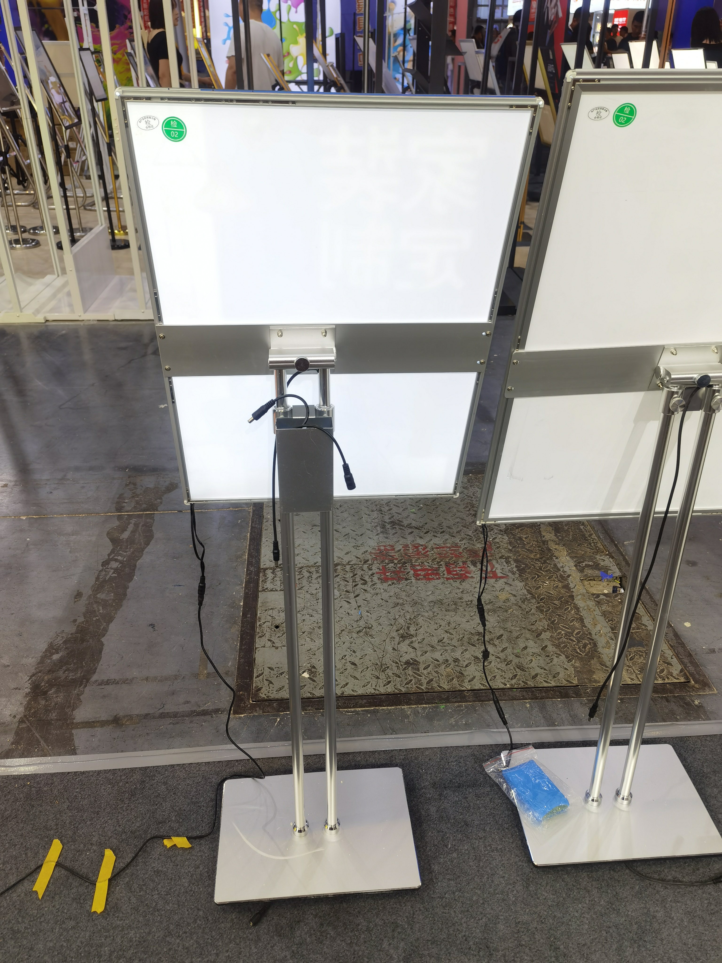Custom Size Rechargeable Tempered Glass Double Pole Floor Standing Ultra-Thin Advertising Light Box Free Adjustment Height Angle