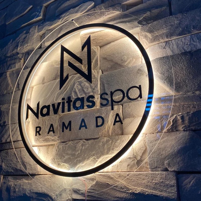 Custom Acrylic Led Sign Board Salon Dimmer Channel Letters Signboard Business Sign Light up Letters Backlit Signs for Office 110