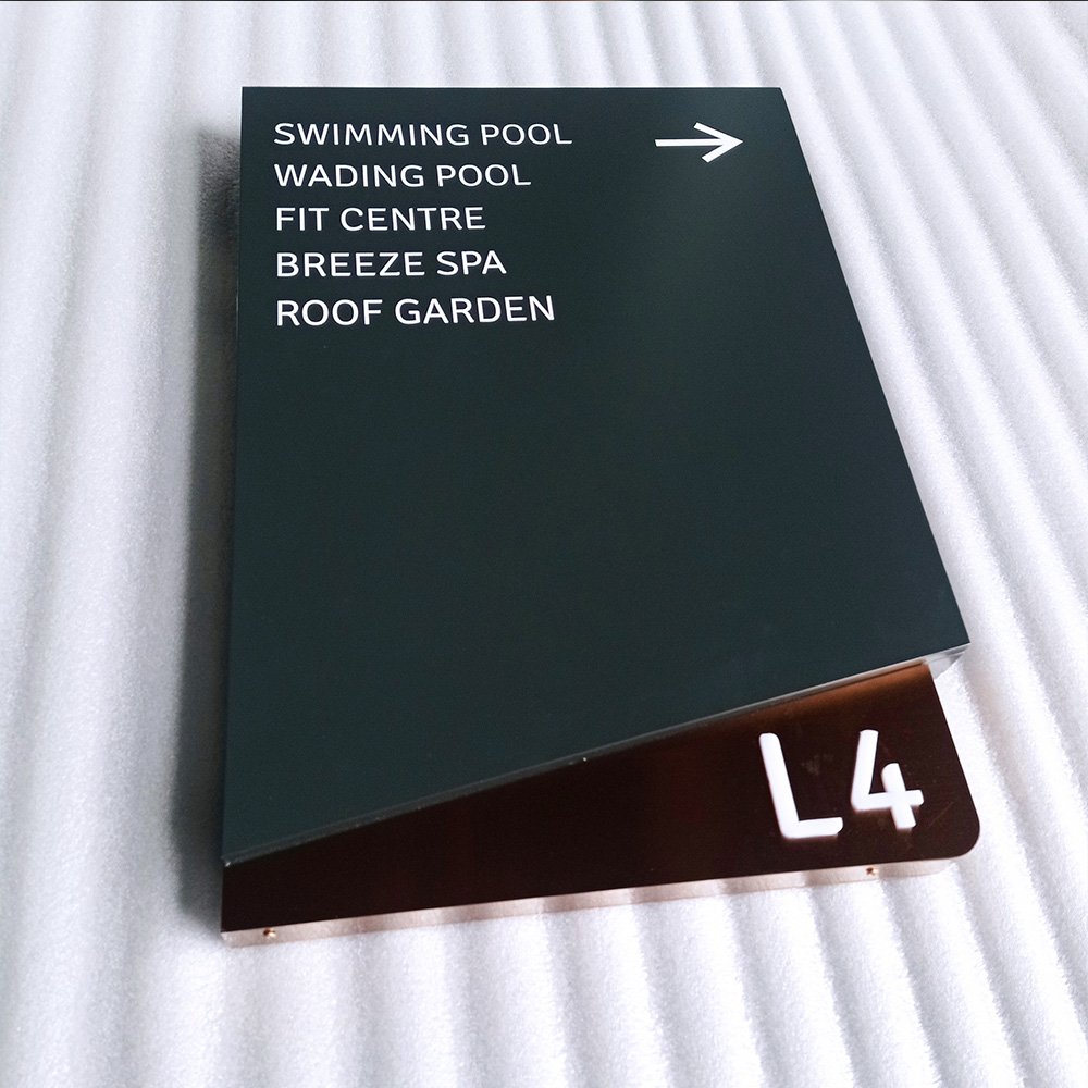 custom made waterproof outdoor low consumption led signage acrylic advertising display led illuminated sign board