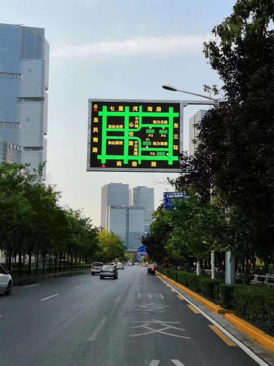P12.5 DIP LED 8000cd High Brightness Full-Color Outdoor BUS advertising display screen Score screen Traffic guidance screen