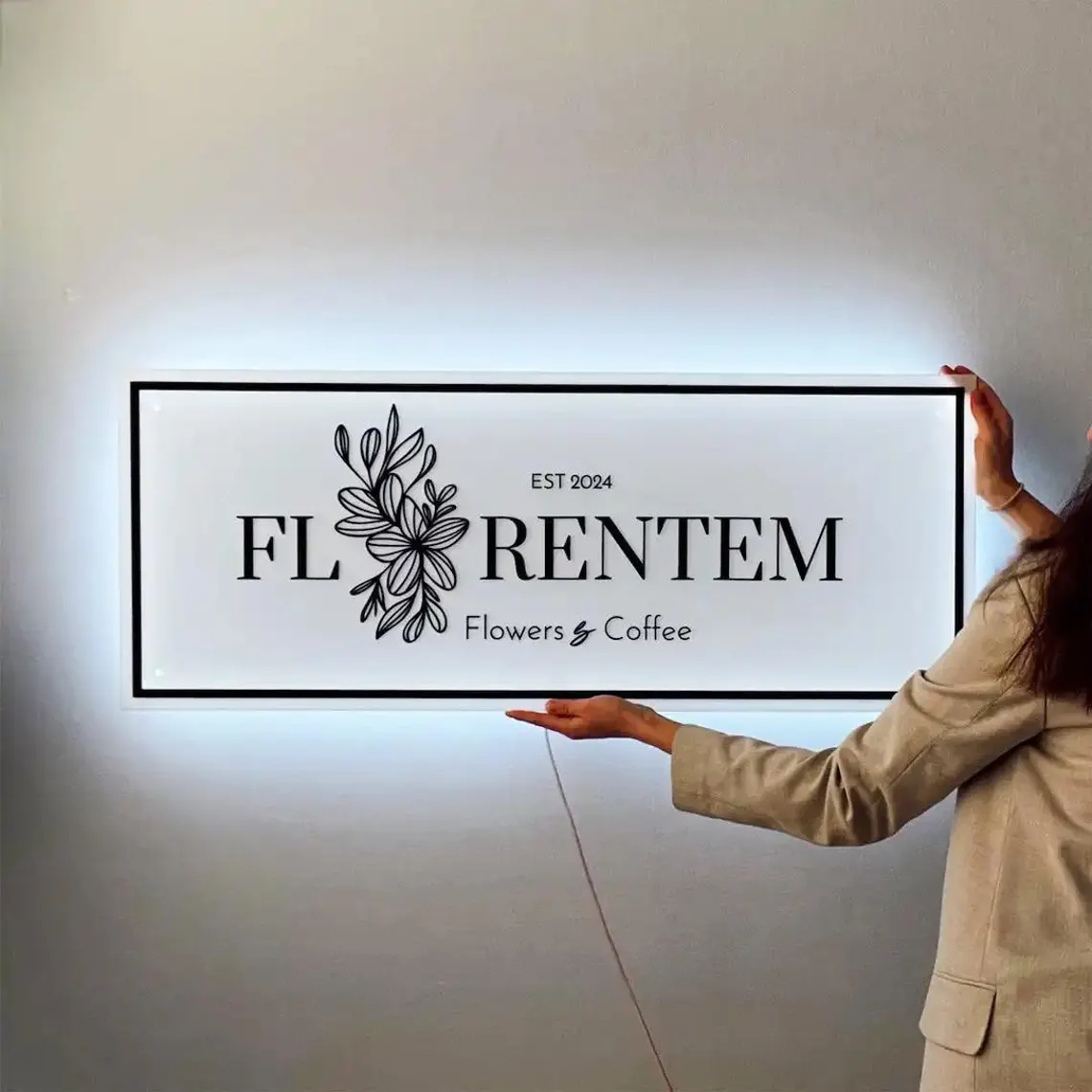 High Quality Acrylic Salon Led Sign Board Logo Custom Backlit Wall Sign Custom 3D Logo Letters Circle Name Plate Business Sign