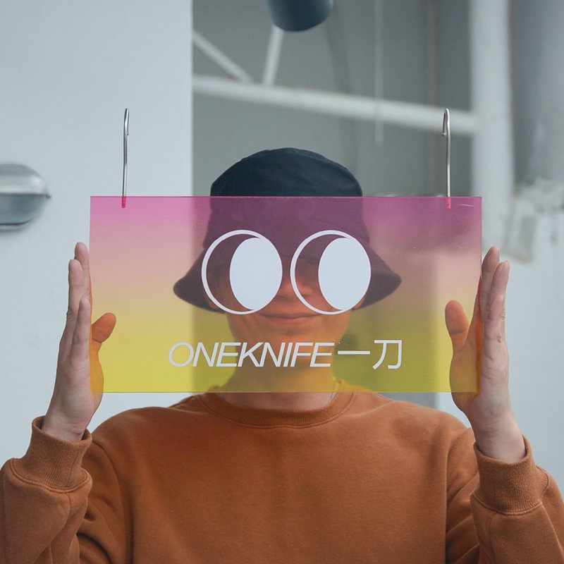 Hook design acrylic display board, clothing store brand store dedicated advertising board
