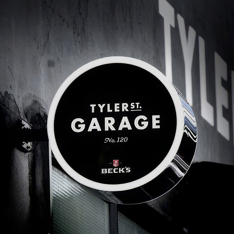 Cheap Price Restaurant Coffee Shop Outdoor Sign Non Illuminated Business Advertising Metal Blade Signs Double Sides Sign Board