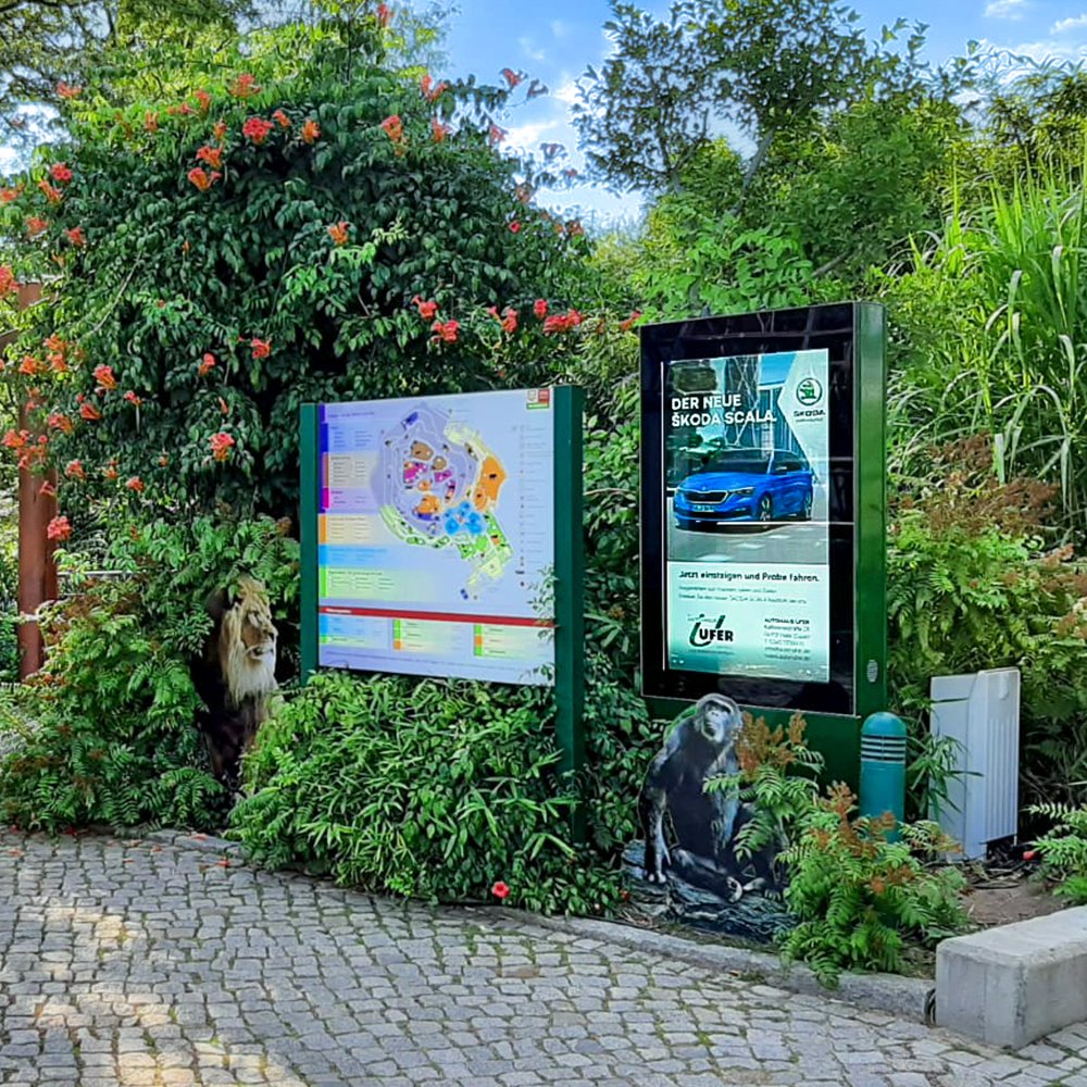 High Brightness 55 65 75 Inch Water Proof Outdoor Digital Signage and Displays Totem 5000 Nits 4k Ip65 Touch Screen Store Kiosk