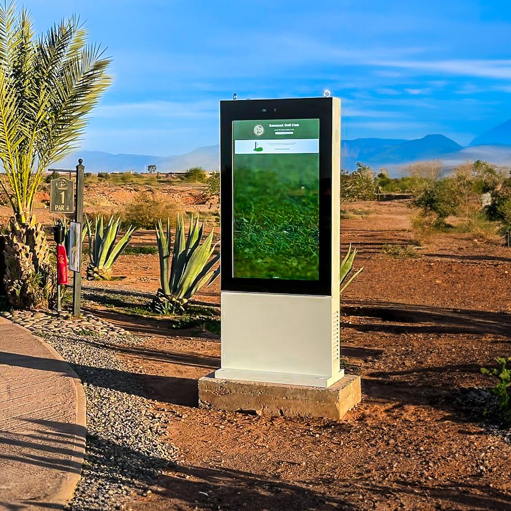 High Brightness 55 65 75 Inch Water Proof Outdoor Digital Signage and Displays Totem 5000 Nits 4k Ip65 Touch Screen Store Kiosk