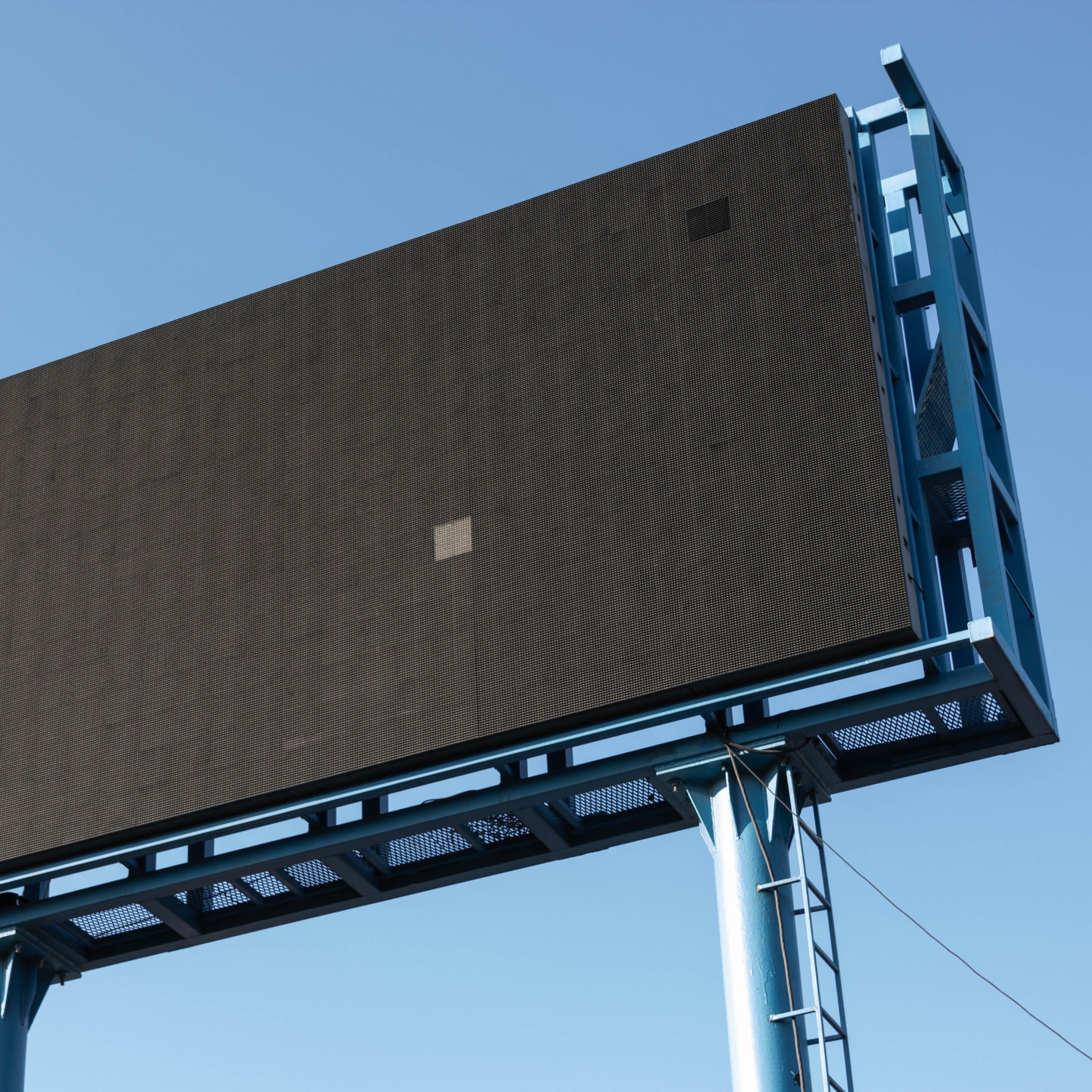 Full Color P3.91 500*1000 Mm Led Advertising Board Outdoor Led Screen Display Module P10 Front Maintenance for Market Stands