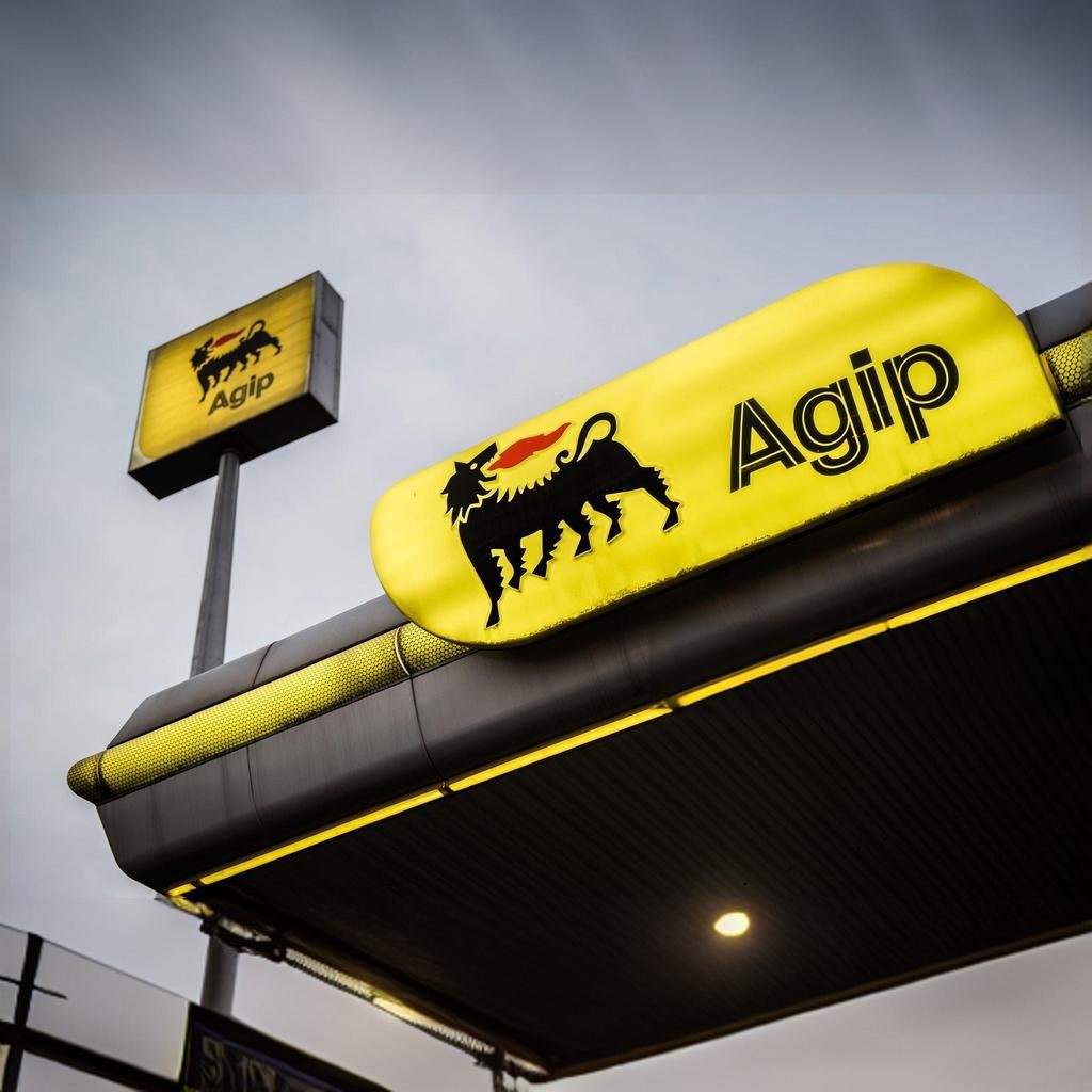 Gas Station LED Advertising Light Box Advertising Board Display Filling Station Petrol Station Price Signboard Pylon Sign