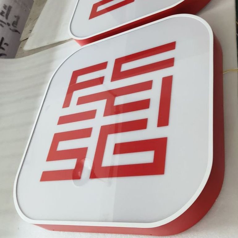 China Supply Shop Lightbox Bar Restaurant Advertising Round Outdoor Indoor Logo Acrylic Board