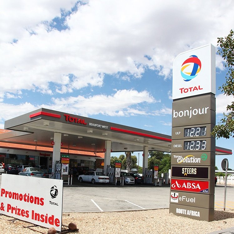 Gas station advertising displays sign board illuminated exterior pylon sign