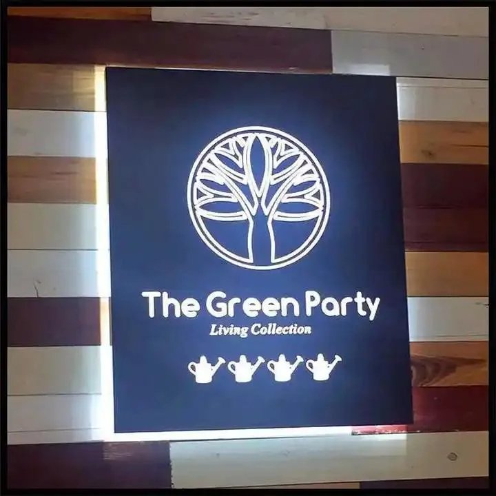 Customized Outdoor Business Led Display Board Advertising Light Box Restaurant Wall Mounted Coffee Shop Signboard