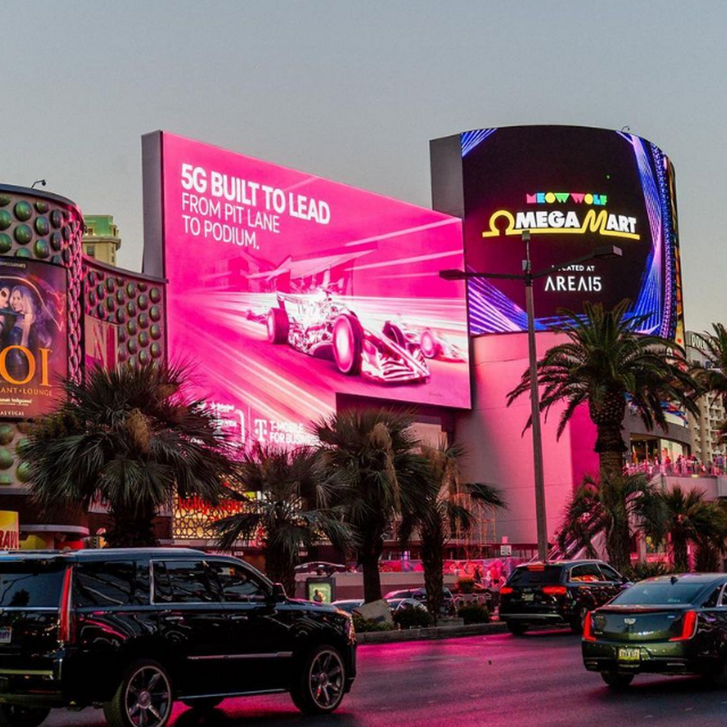 Power-saving Outdoor Advertising Digital P10 P2.5 Digital LED Module Cabinet Billboard Video Board Signage Display Screen Sign