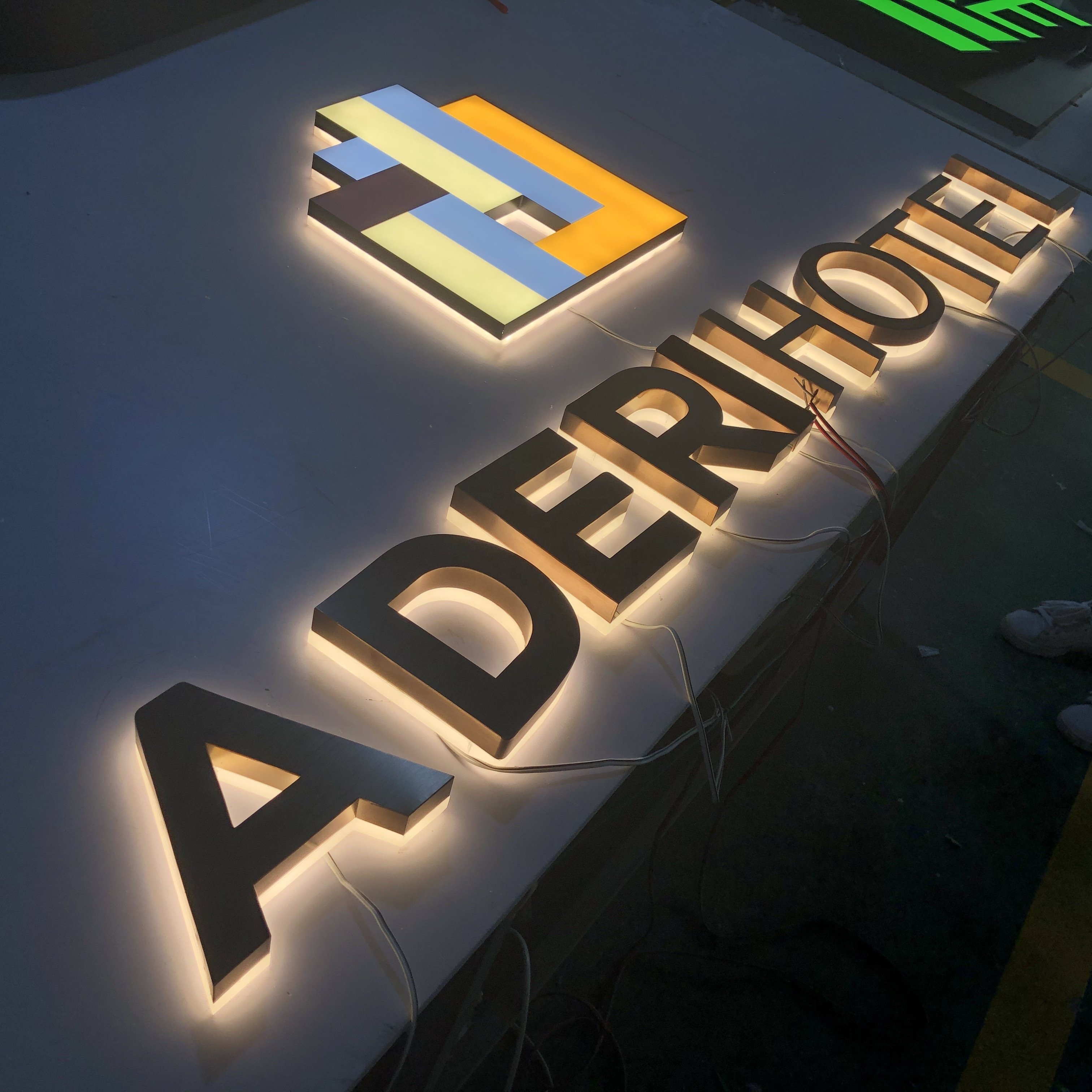 Custom Outdoor Business led sign Logo Signage 3d logo Backlit letters Metal led signs for business