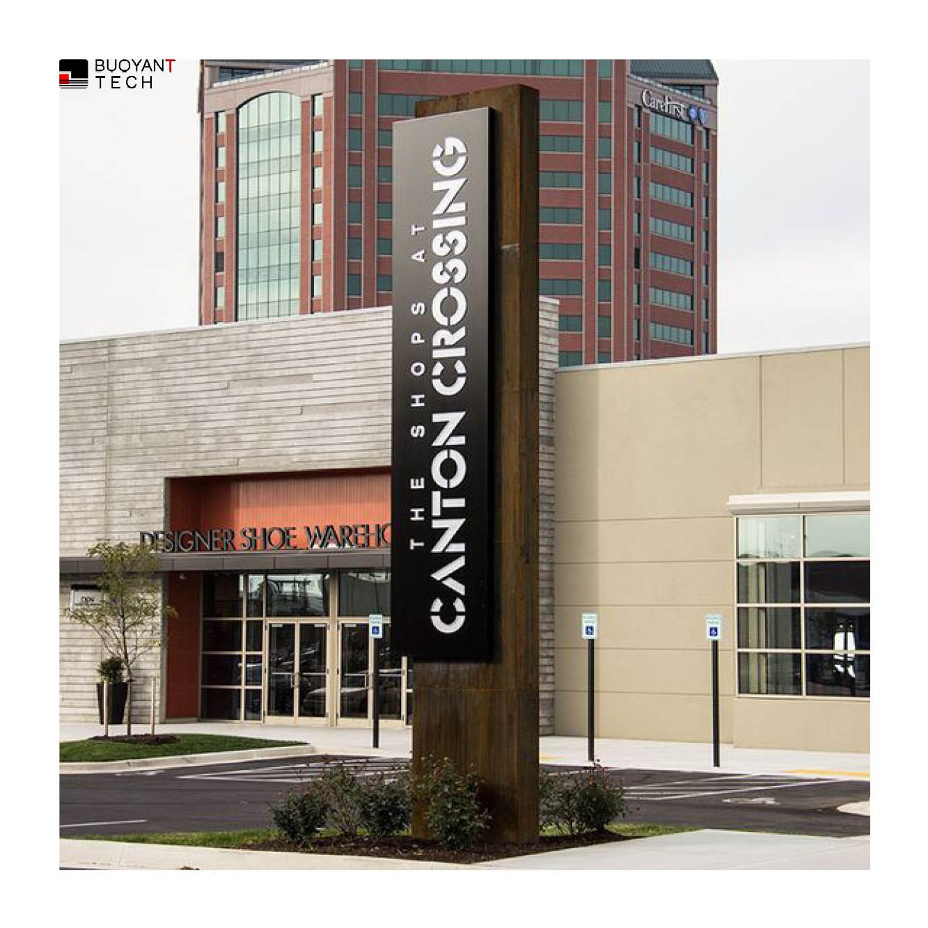 Custom design Business Wayfinding advertising illuminated pylon sign aluminum outdoor wayfinding guidance message pylon sign