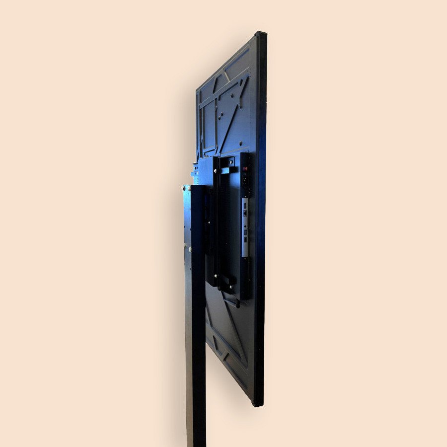 New Arrival 49 Inch 2500nits Brightness IPS 2K Full HD Screens Android LCD Advertising Display Digital Signage Board