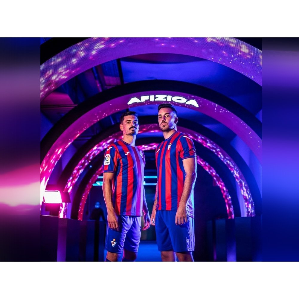 P1.2 P1.5 P1.8 P2.5 2.5Mm P4 4Mm Indoor Full Color Display Board Curved Video Wall Pantalla Flexible Led Screen For Advertising