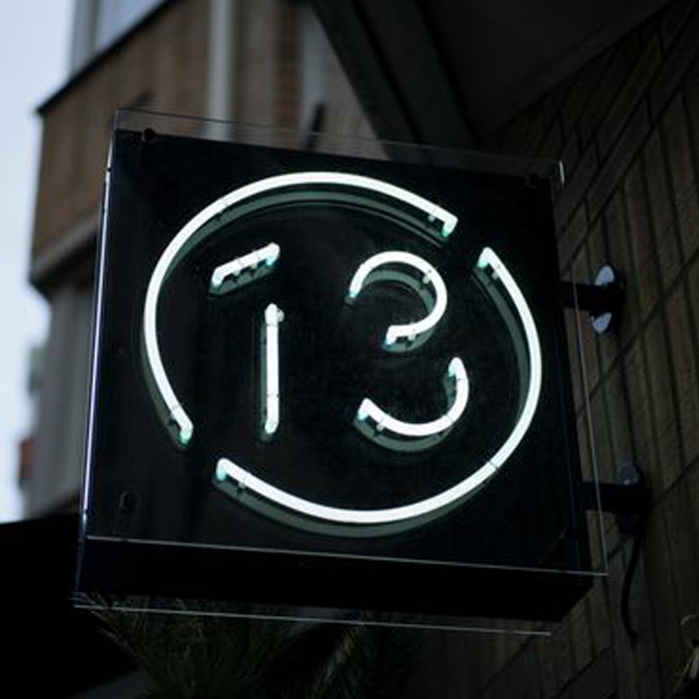 Outdoor or indoor 3d custom vintage metal led sign illuminated led logo sign led lightbox