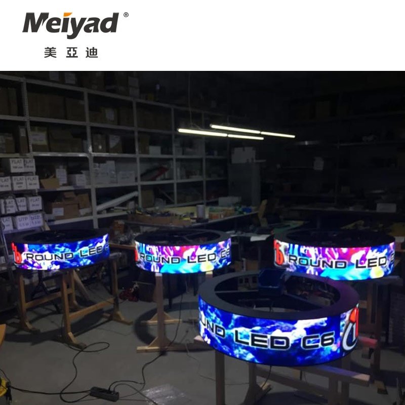 China Factory Curve Flexible Digital Advertising Board Led Flexible Screens Cylindrical Led Display