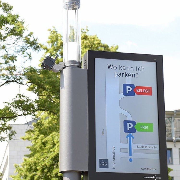 IP65 Waterproof Bill Board P2 P6 P8 P10 Outdoor Advertising LED Light Pole Display Screen