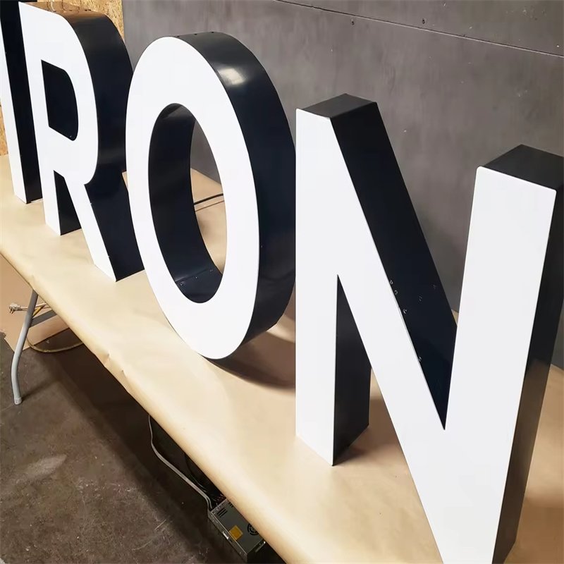 Customized shopping mall lighted outdoor 3D Individual Letter signs Led Aluminum Channel Letters LED sign board light up letters