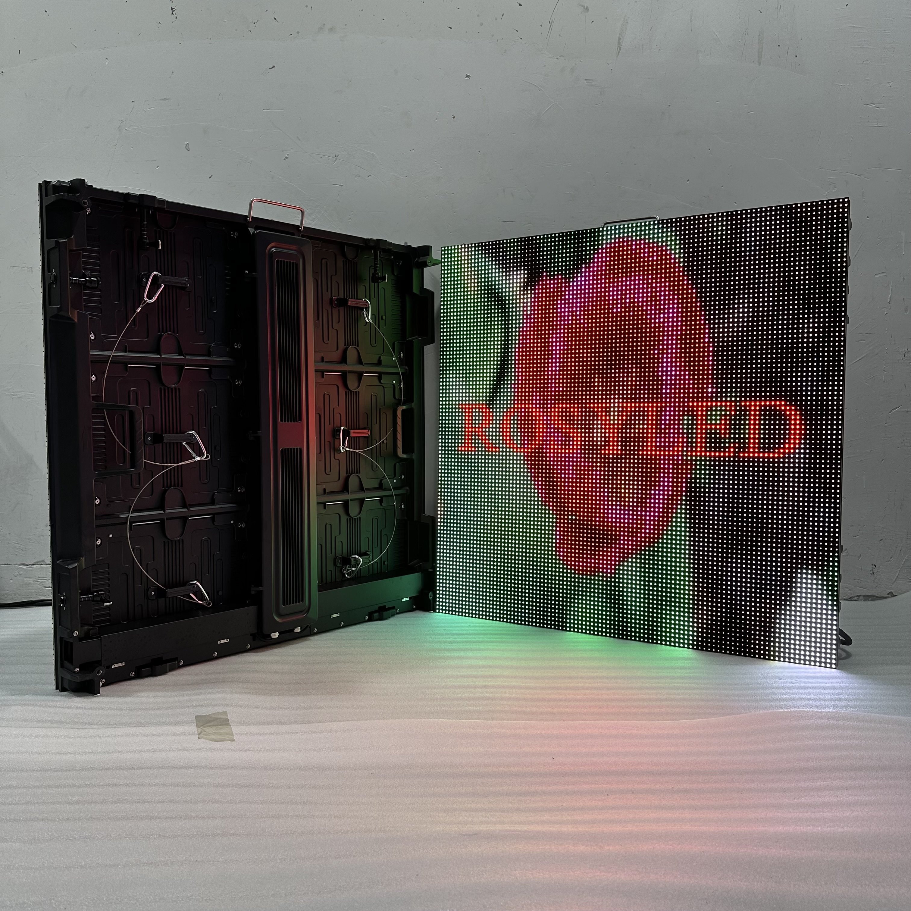 Exterior IP65 Commercial Advertising Panel Board Pantalla P2.5 P3 P4 P5 P6 P8 Module Cabinet LED Billboard Display Screen Sign