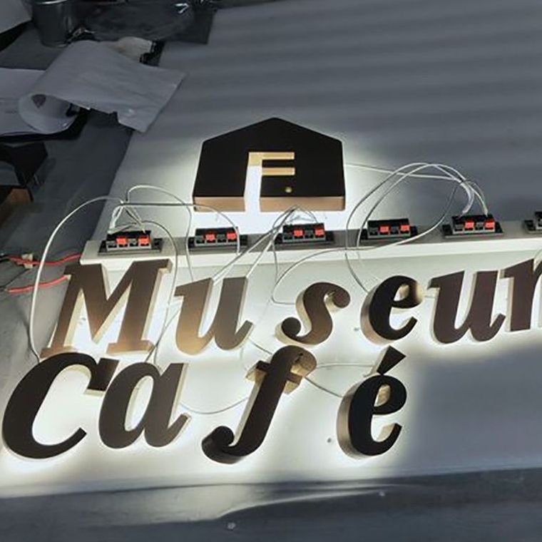 Good Quality Custom Advertising Led Business Metal Backlit Sign Silver Led Outdoor Sign Board