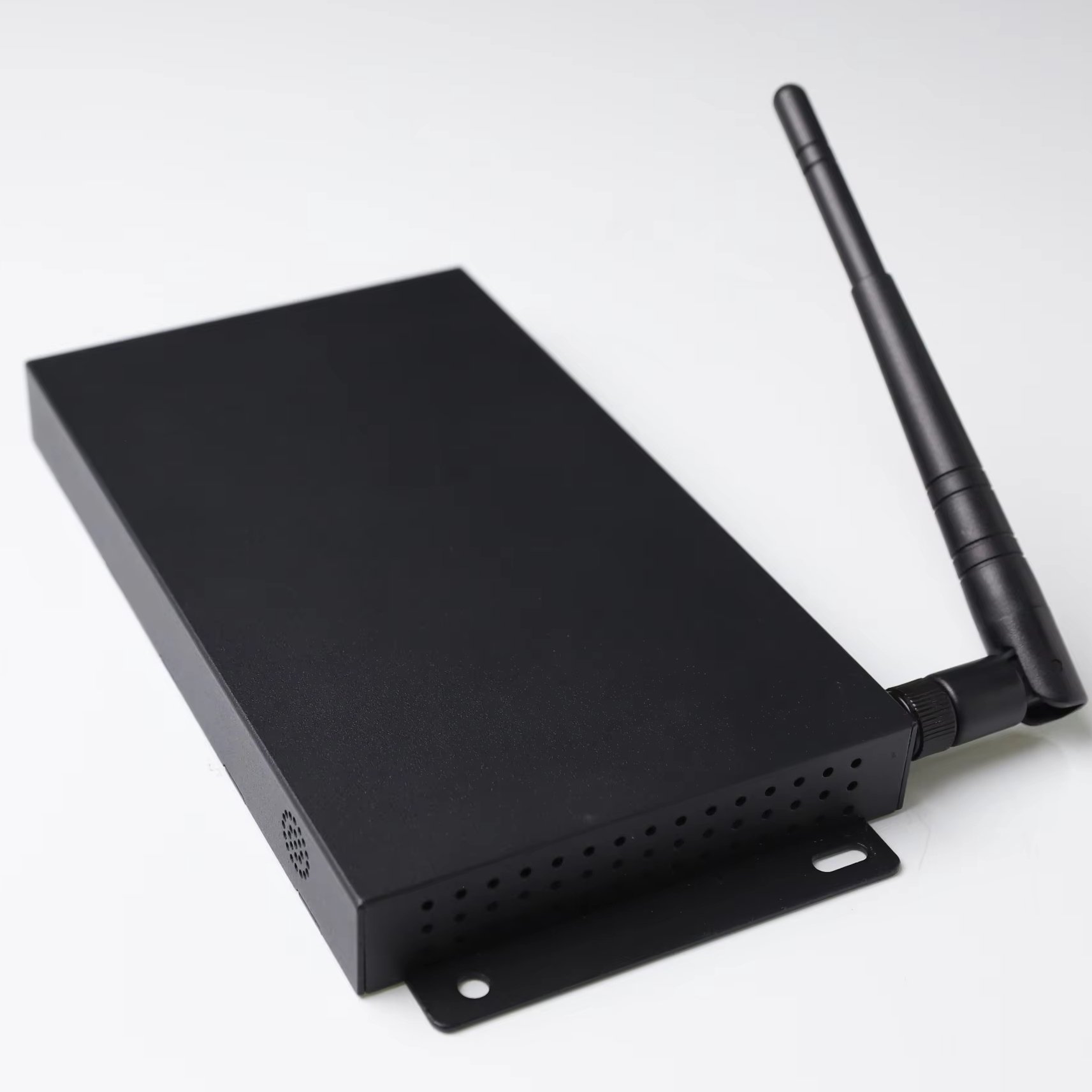 LCD Advertising HD Media Player Box Android 9.0 Operation System For Intelligent Bus Station