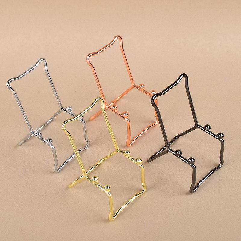 Small chair mobile phone bracket Simple iron art creative metal ornaments ore rough crystal agate tablets display standing stand