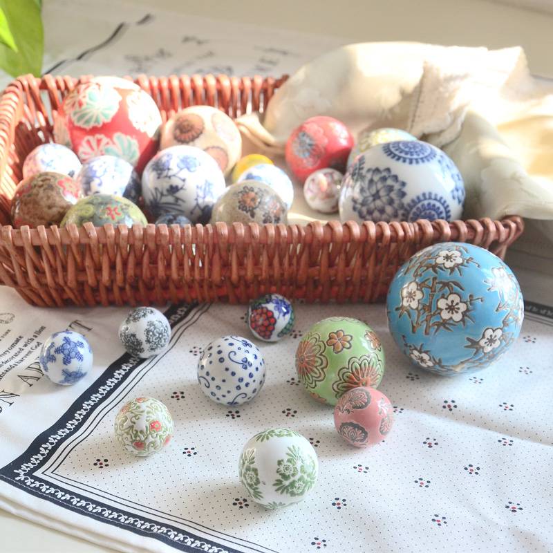 Jingdezhen Home Ceramics Swing Decoration Ball Fish Tank Pond Floating Ball Blue and White Porcelain Desktop Decoration
