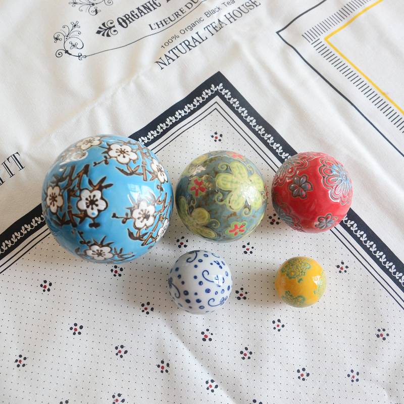 Jingdezhen Home Ceramics Swing Decoration Ball Fish Tank Pond Floating Ball Blue and White Porcelain Desktop Decoration