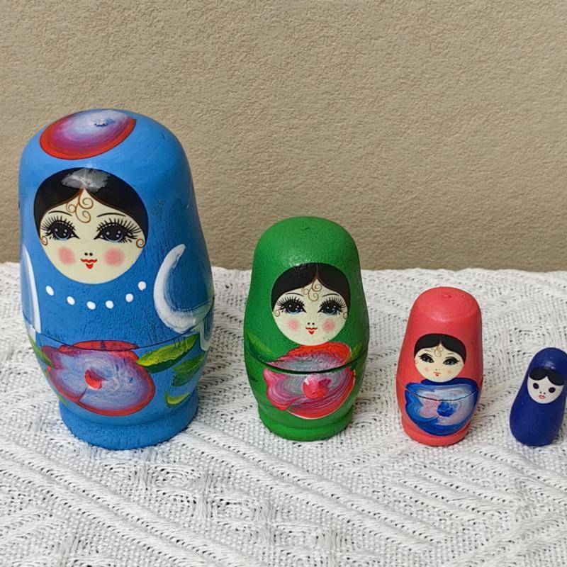 Set baby Russian crafts 4-layer-8-layer desktop ornament Children's toys Kindergarten training equipment