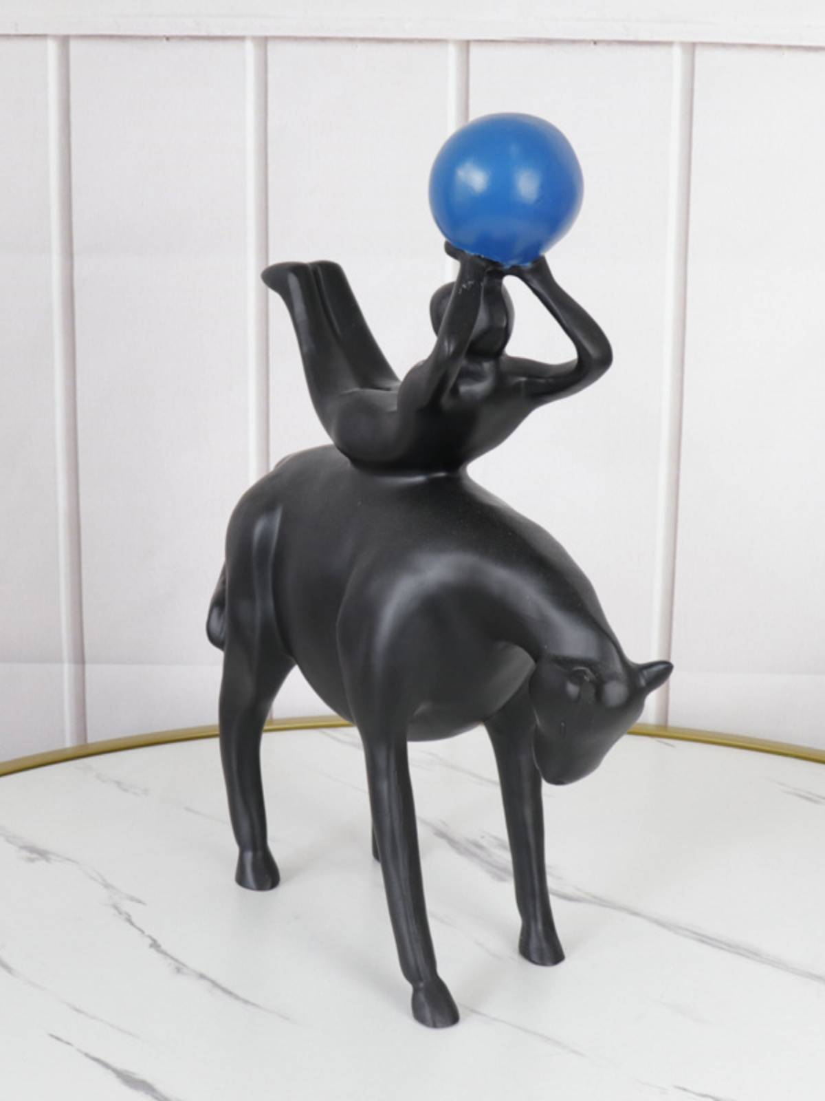 Crafts ornaments Creative Office Statue Slash Model Room Decoration