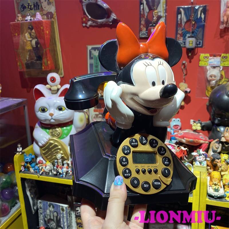 Outer single -bid, retro, ancient Mini telephone landline collection in the 1990s